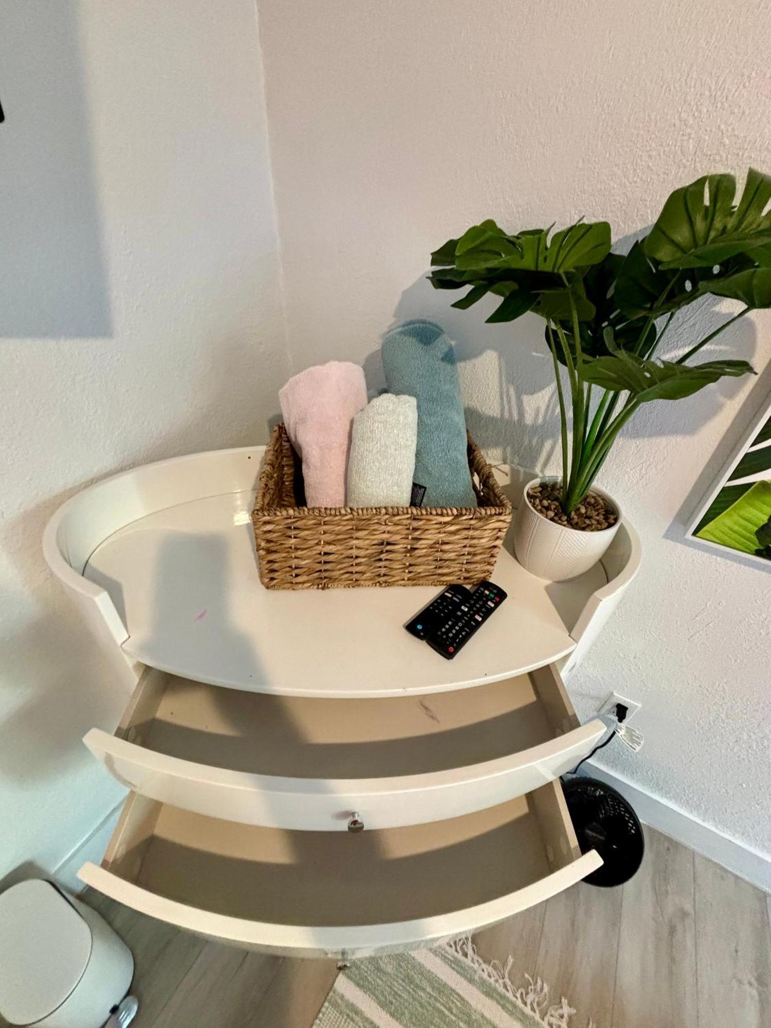 Deluxe Room In Best Location Miami In A 2 Bedrooms Unit - Parking, Laundry And Luggage Storage Exteriör bild